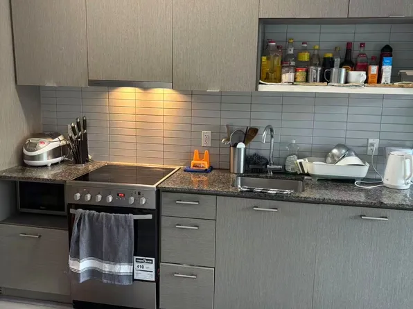 435 Richmond St W #507, Toronto, ON M5V 0N3