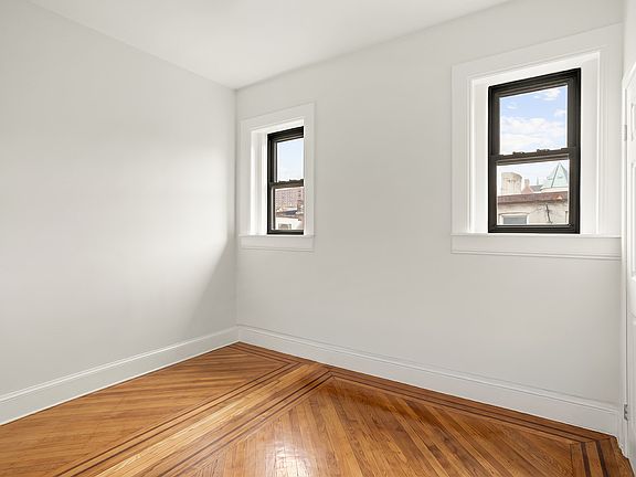 5th image of 254 Vanderbilt Ave APT 3L