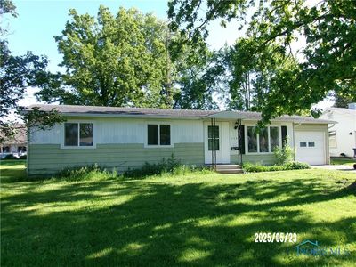 126 E Ottawa St, Oak Harbor, OH, 43449