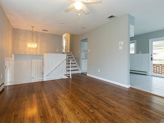 4th image of 183 Howard St