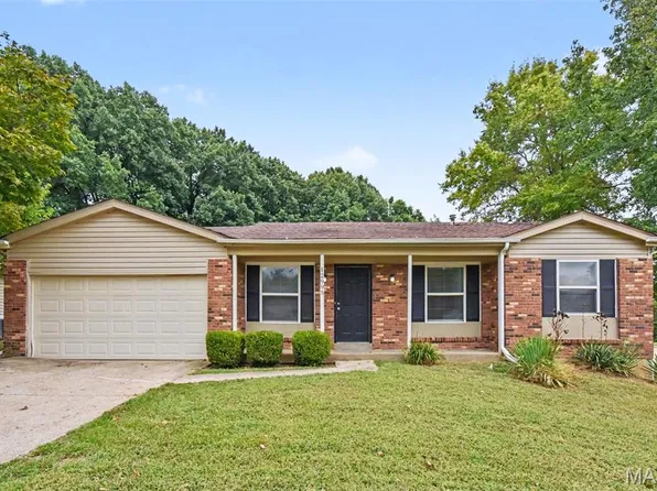 12995 Verwood Dr, Florissant, MO 63033