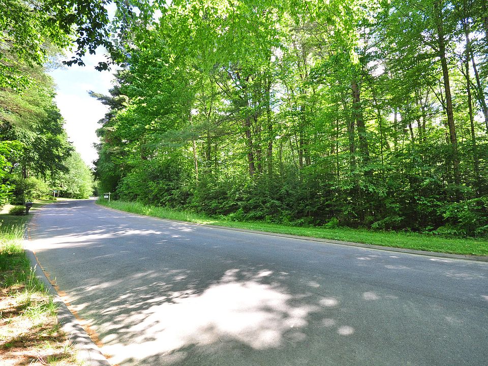 1st image of 46 Bridle Drive