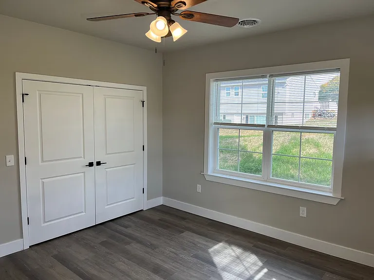 Salem Run Apartments Phase 2 — Photo 222