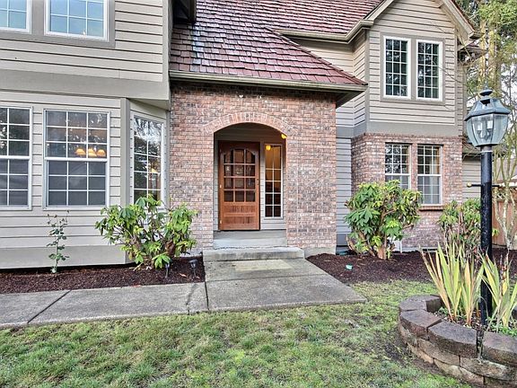 4th image of 8609 164th Street Ct E