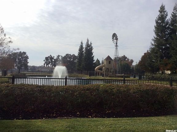 3rd image of 10259 Tank House Dr