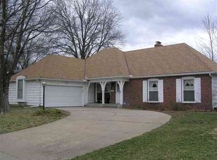 1901 SW 32nd St, Topeka, KS 66611