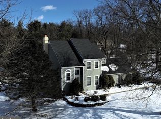 7 E Indian Springs Dr, Glenmoore, PA 19343