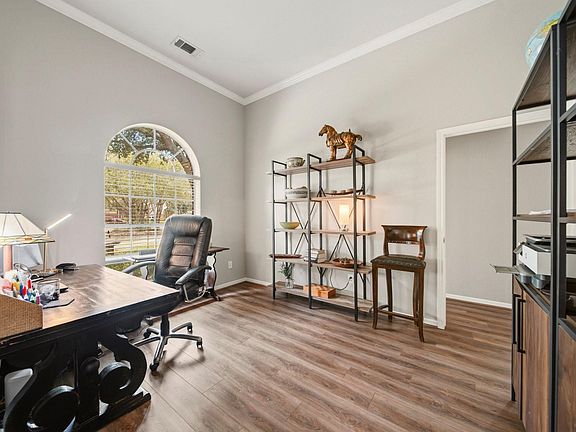 5th image of 9727 Haviland Ln