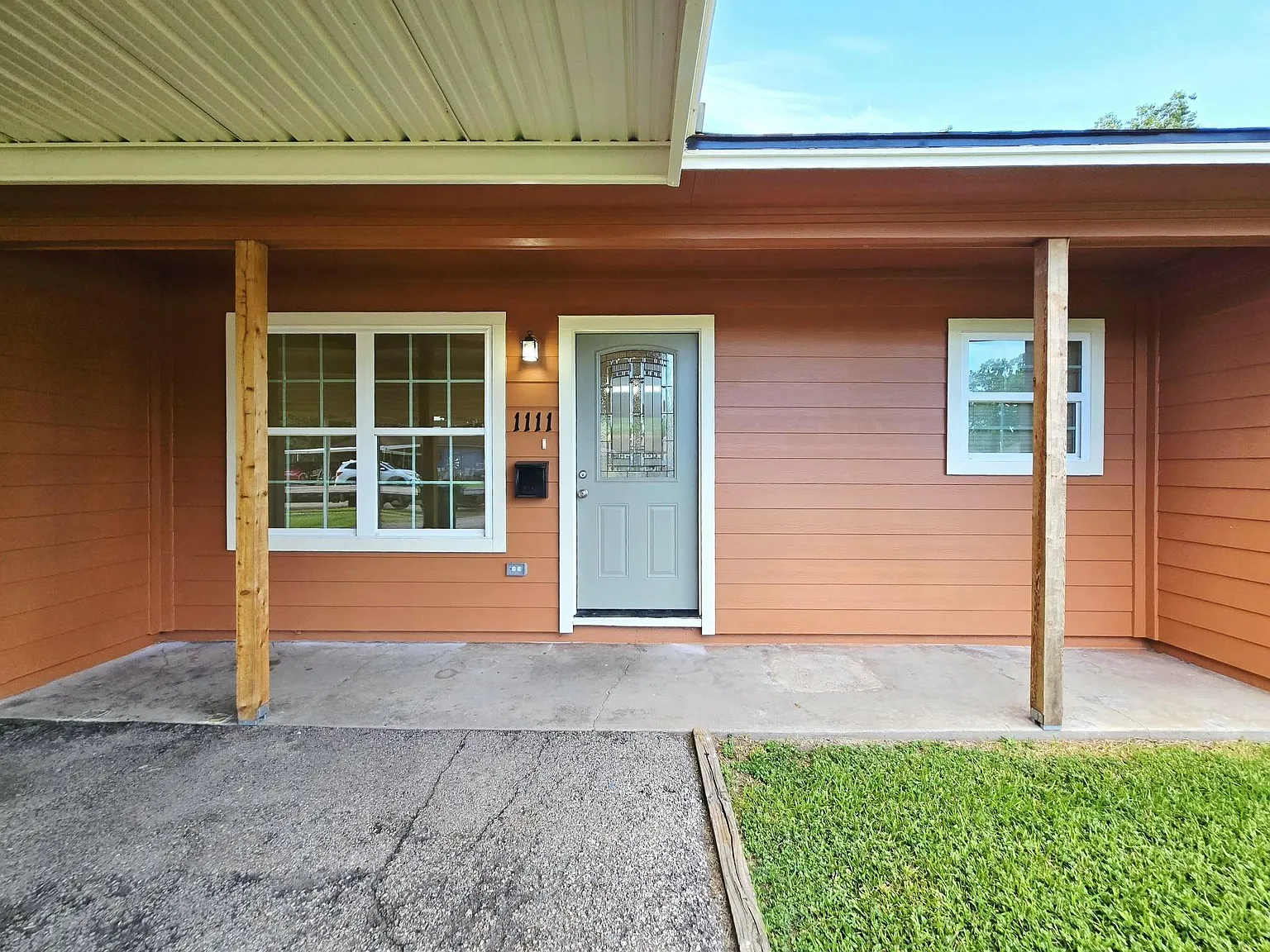 2 bed, 1.0 bath, 883 sqft, $1,650 — Photo 3