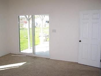 4th image of 812 S Johnson Ave