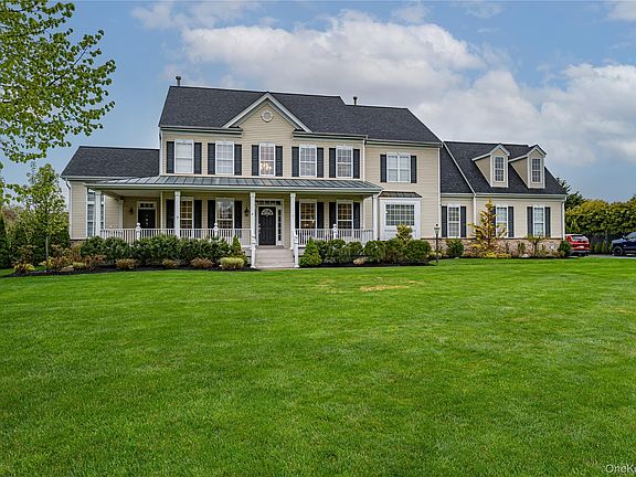 4th image of 4 Indianwood Court
