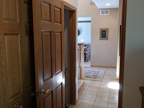 5th image of 4437 Quail Hollow Ct