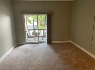 1073 N Spoede Rd, Saint Louis, MO 63146