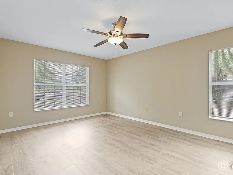 2106 Pleasant View Ave — Photo 14