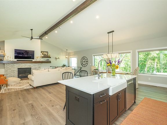 5th image of 7855 NW 79th Ln