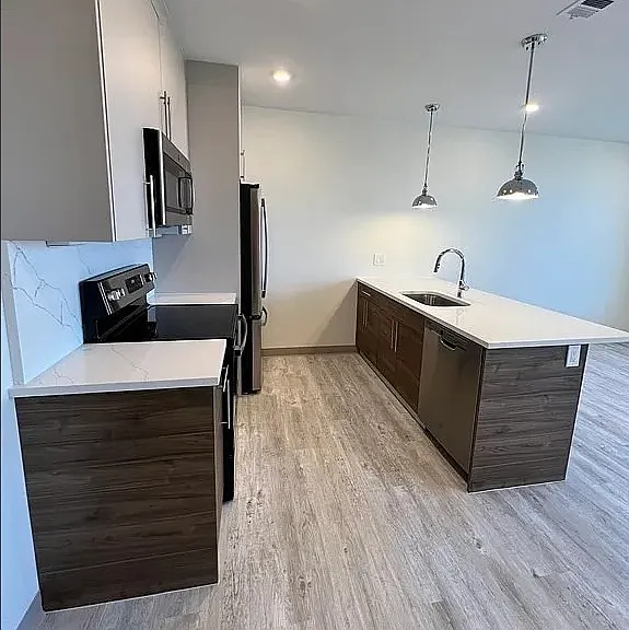 400 Dorchester St #205 — Photo 4