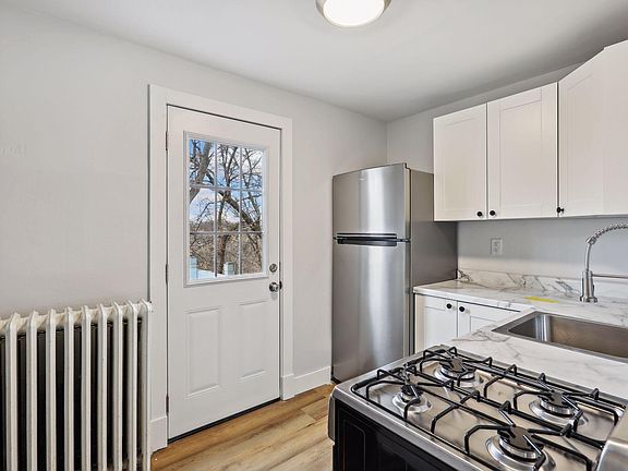 2nd image of 28 Sheridan Ave S #2