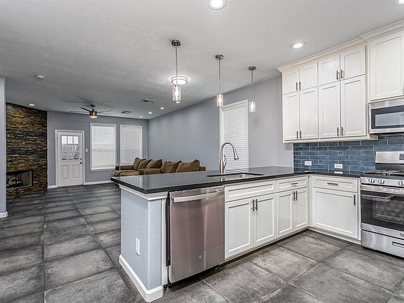 5th image of 8327 Calico Canyon Dr
