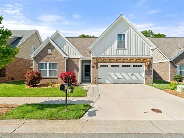 125 Broad Meadow Ct, Rural Hall, NC 27045