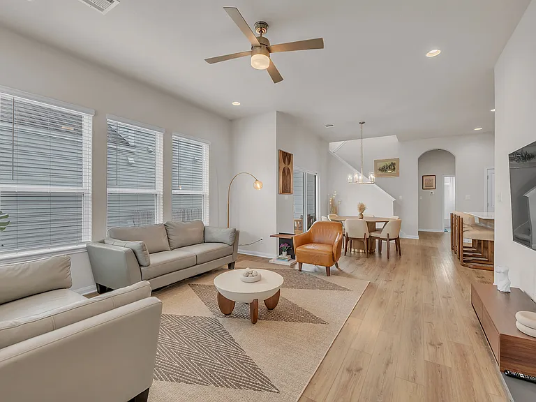 Torrita Dr — Photo 1
