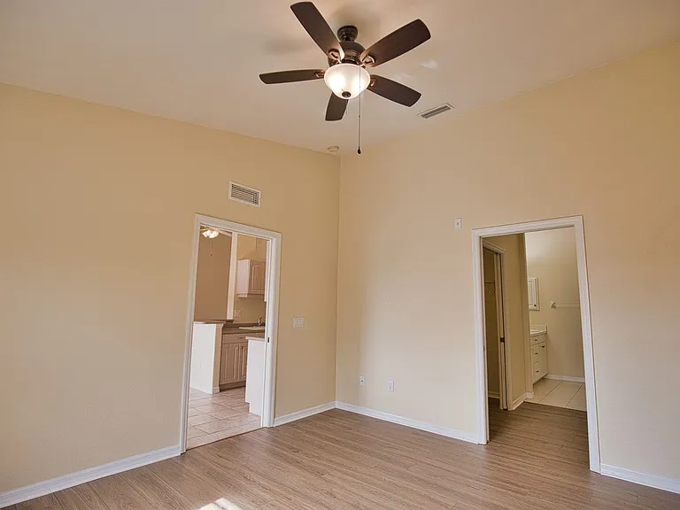 150 L Pavia Blvd #32 — Photo 17