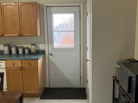 5th image of 366 Saint Peters Rd