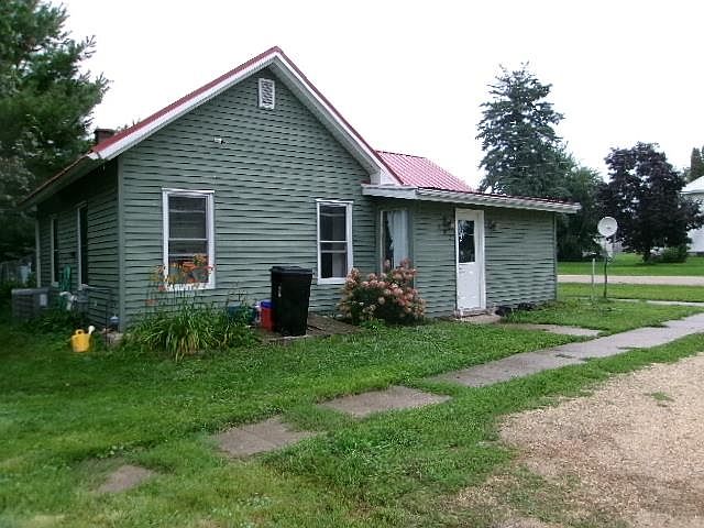 1st image of 502 Blaine St