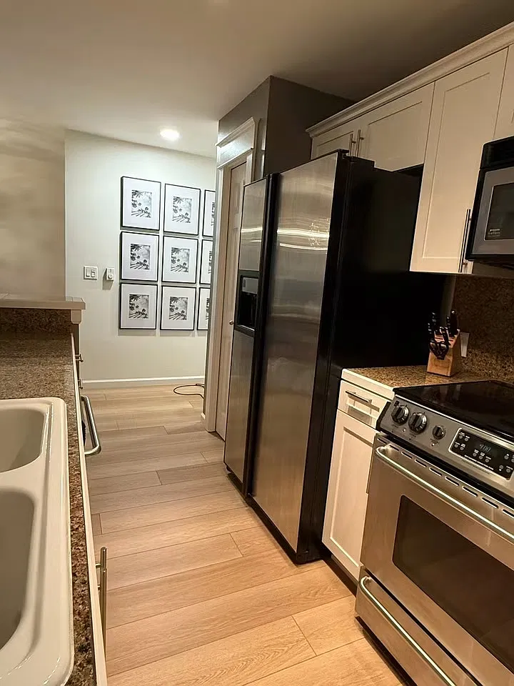 326 Queen Anne Ave N — Photo 3