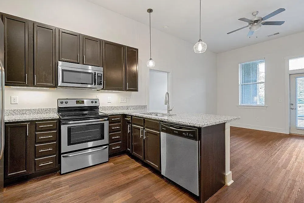 The Luxe at Indian Lake Village — Photo 3