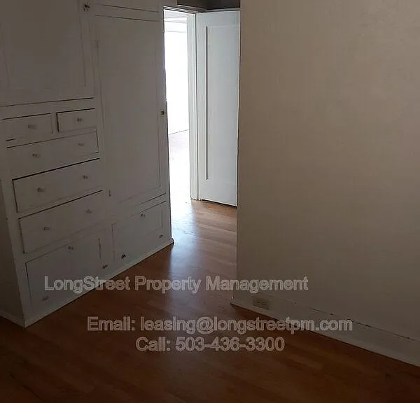 205 NW Kings Blvd #4 — Photo 11