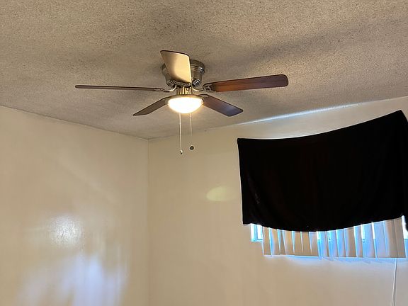 5th image of 6139 Gaviota Ave