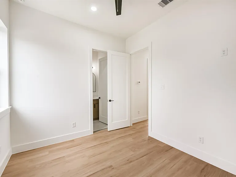 3808 Ennis St — Photo 37