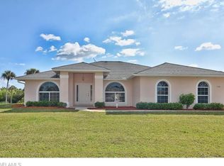 17206 Castleview Dr, North Fort Myers, FL 33917