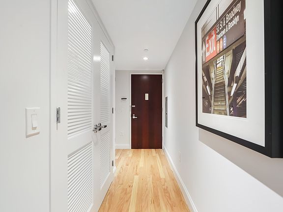 3rd image of 1710 Park Ave #913