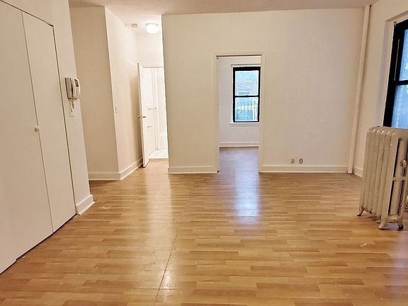 3rd image of 2168 35th St APT 1F