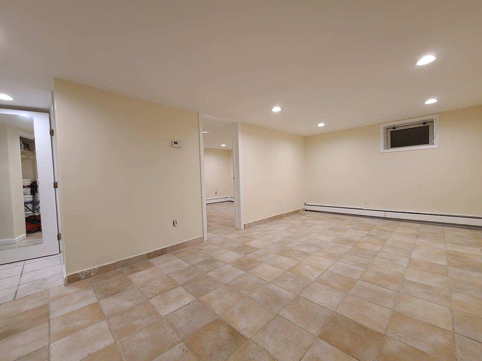 1st image of 8 Intervale Ave Floor 2