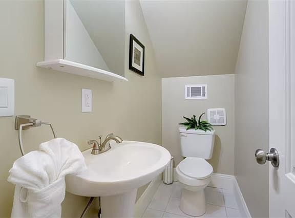 2nd image of 1212 Treme St APT A