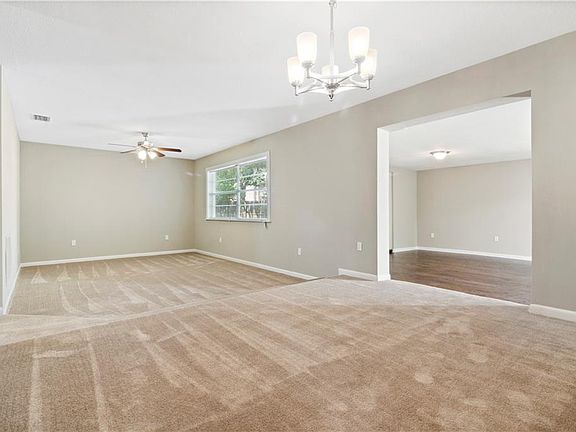 5th image of 523 Queens Ct