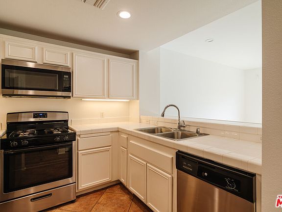 5th image of 13200 Pacific Promenade APT 238