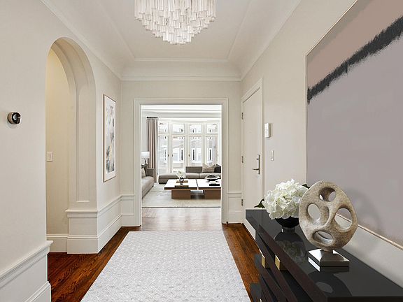 4th image of 1924 Washington St #1