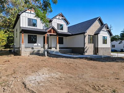 2270 Walton Blvd, Rochester Hills, MI, 48309