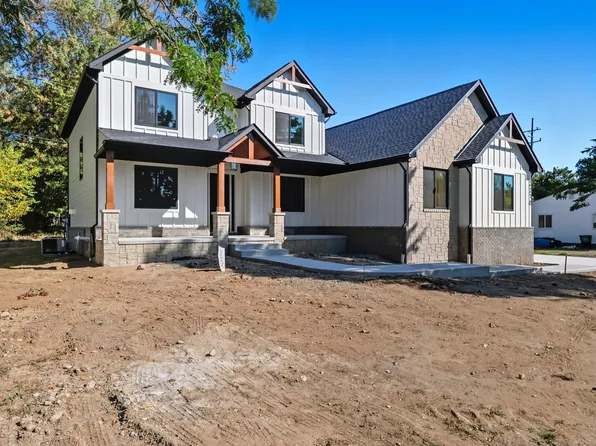 2270 Walton Blvd, Rochester Hills, MI 48309