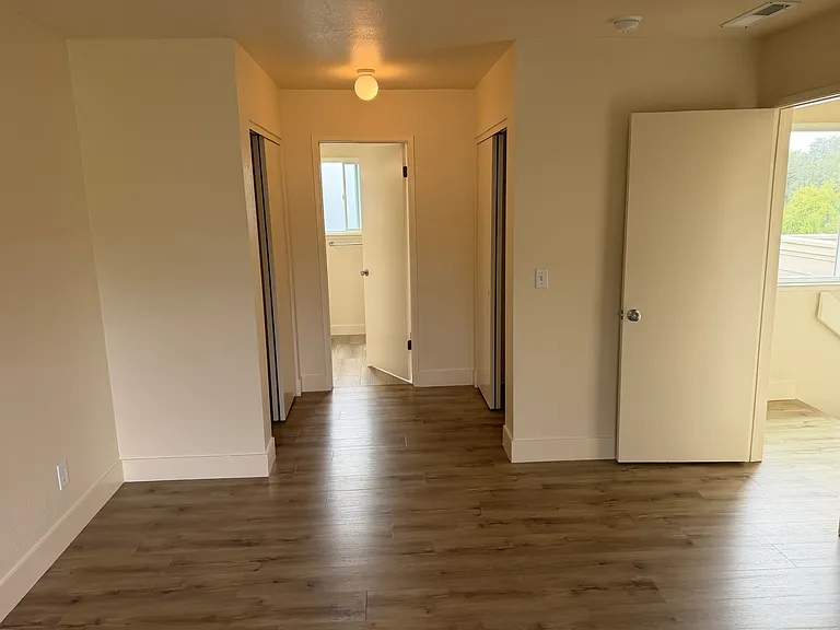 2069 Dolphin Dr — Photo 13