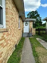 Building Photo - 2335 Plaza Dr