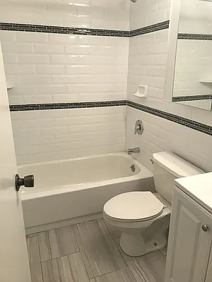 Rented by Avenues Real Estate | media 11