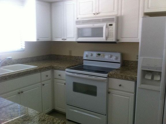 4th image of 5104 N 32nd St Unit 427