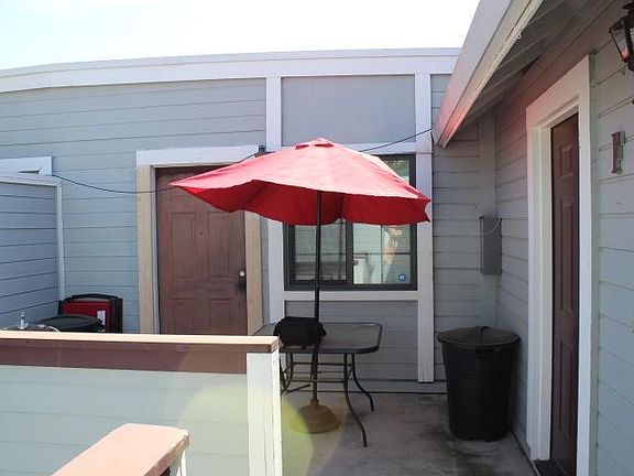 3rd image of 7413 Auburn Oaks Ct APT F