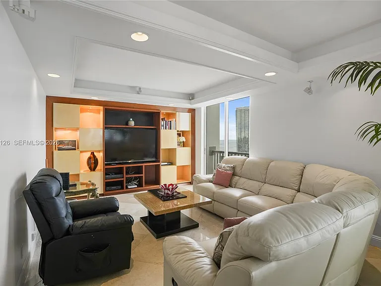 19355 Turnberry Way #25GR — Photo 11