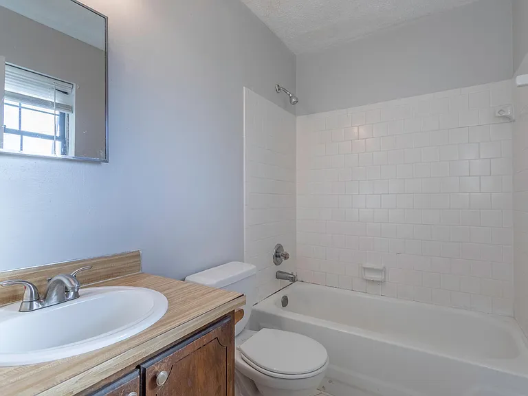 212 Bobbie Ct — Photo 19