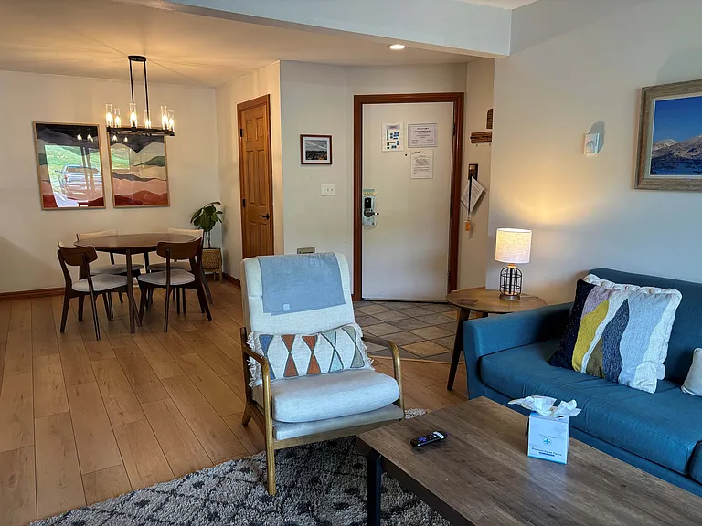 2025 Walton Creek Rd #403 — Photo 6